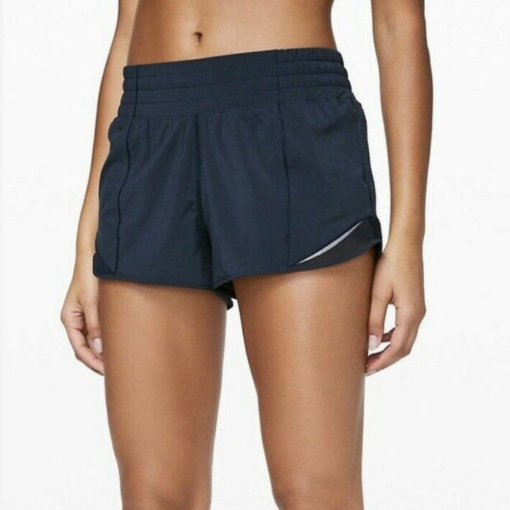 Lululemon 2.5” navy blue Hotty Hot shorts in size 2